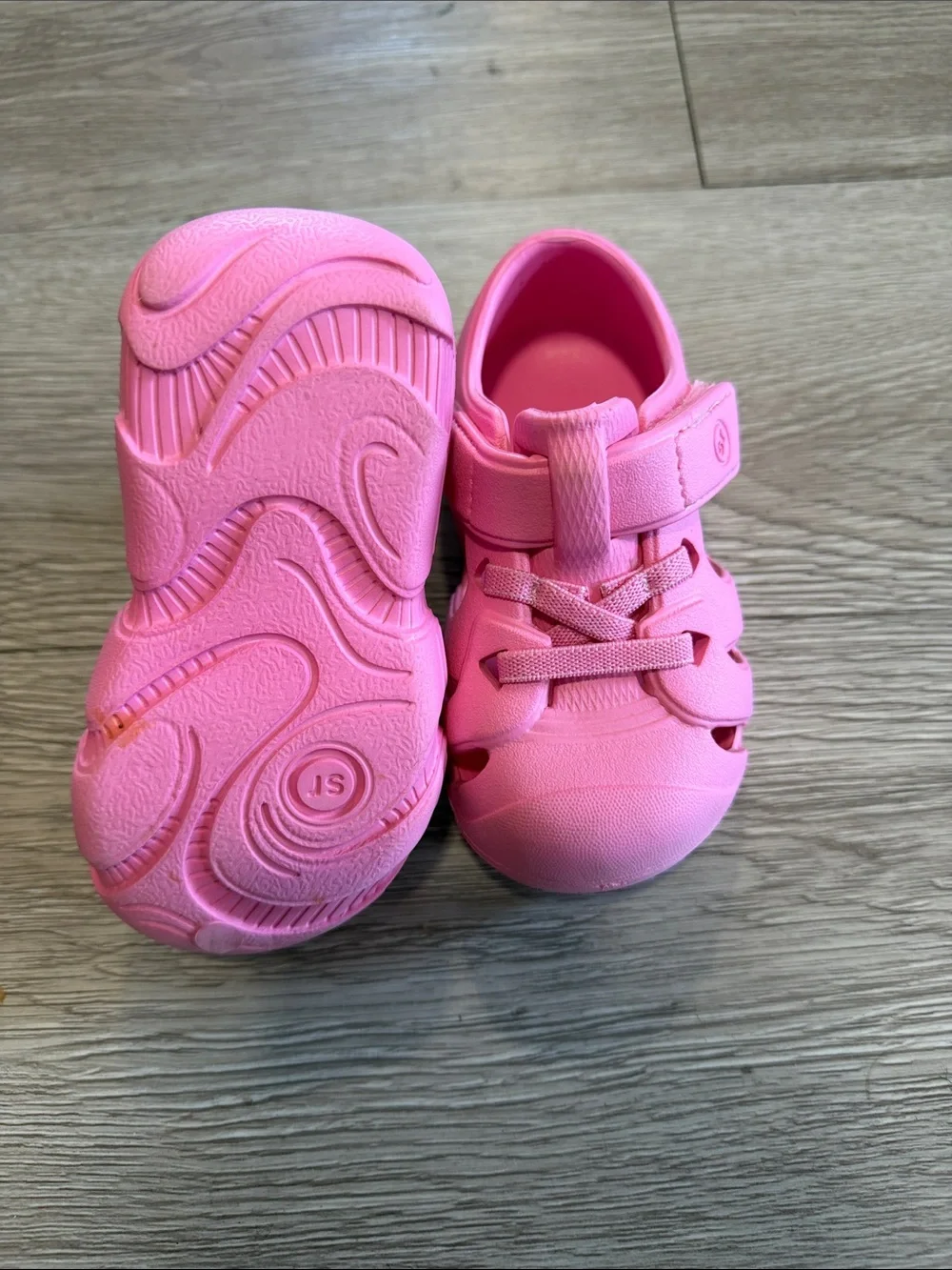 Stride Right Pink Lightweight Water-Friendly Sandal sneaker